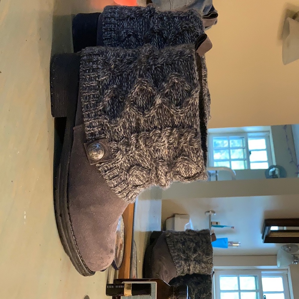 Mukluks short boots